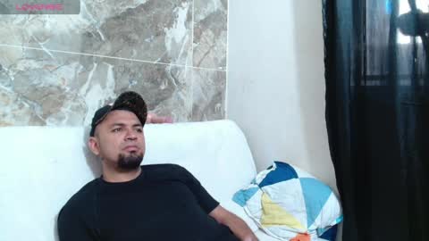 luiscameron1130 online show from 04/20/26, 09:16