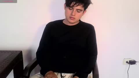 Snapshot of luisk200 chatting on 02/24/26, 02:04 Luis S Kennedy online show from 02/24/26, 02:04