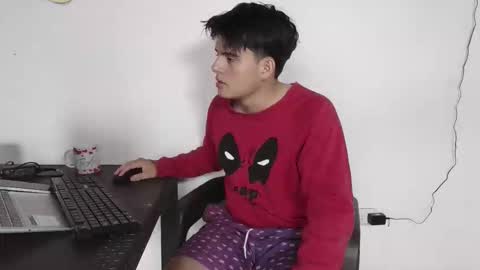 Snapshot of luisk200 chatting on 03/06/26, 02:13 Luis S Kennedy online show from 03/06/26, 02:13