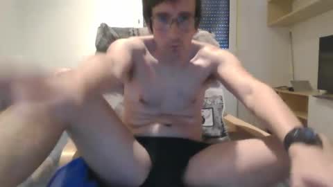 Luis online show from 09/26/25, 09:57