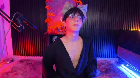 luixdust1 online show from 10/04/25, 06:55