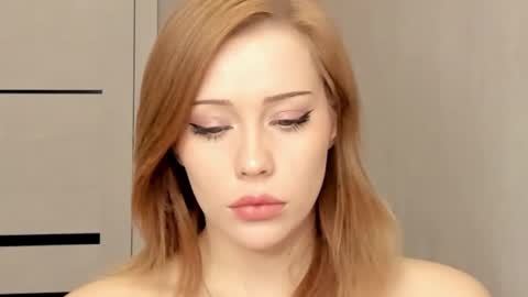 Snapshot of luiza012 chatting on 01/19/26, 11:47 Lizzy online show from 01/19/26, 11:47