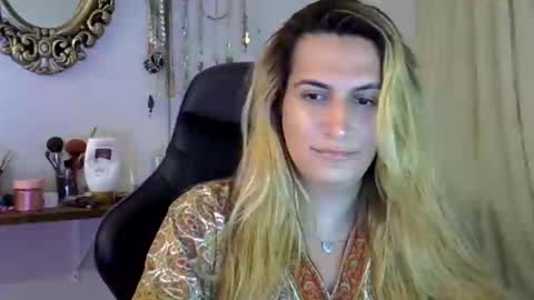 luizacandy online show from 12/01/24, 10:21