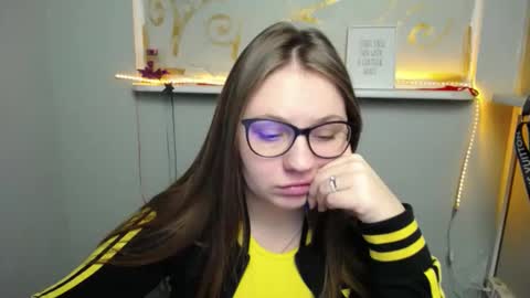 Snapshot of luizaheems_ chatting on 12/08/24, 10:08 Luiza online show from 12/08/24, 10:08