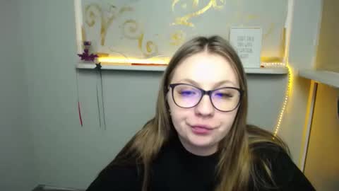 Snapshot of luizaheems_ chatting on 01/16/25, 11:04 Luiza online show from 01/16/25, 11:04