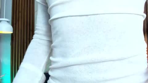 Luka Castillo online show from 11/10/25, 08:41