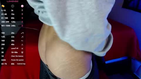 Snapshot of lukas_cum chatting on 12/19/25, 12:17 lukas online show from 12/19/25, 12:17