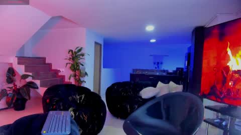 Snapshot of lukas_green1 chatting on 04/08/26, 11:05 Lukas Green online show from 04/08/26, 11:05