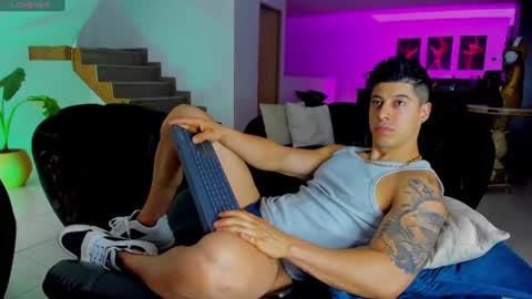 Snapshot of lukas_green1 chatting on 06/19/26, 05:50 Lukas Green online show from 06/19/26, 05:50