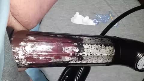 lukasaq online show from 12/15/25, 12:04