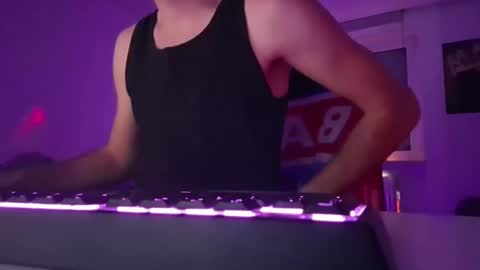 lukasschoetz online show from 01/13/26, 04:23