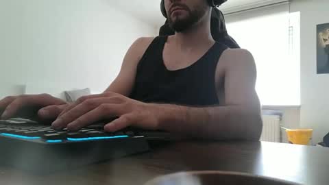 lukasschoetz online show from 04/24/26, 11:23