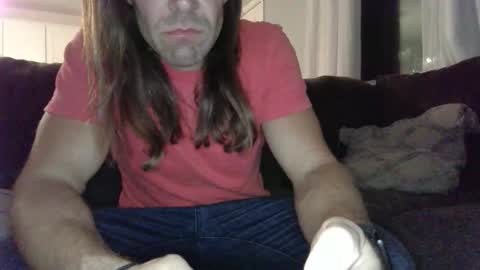 Snapshot of luke615 chatting on 11/16/25, 02:50 luke615 online show from 11/16/25, 02:50