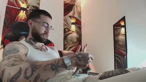 LUKE online show from 12/18/25, 01:17