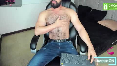 luke diaz7 online show from 10/25/25, 04:31