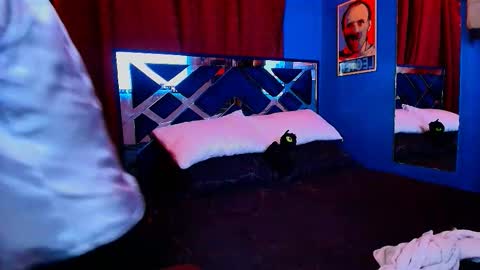 Snapshot of luke_howland chatting on 01/13/26, 12:38 Luke online show from 01/13/26, 12:38