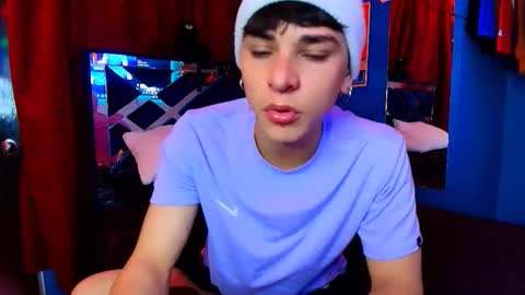 Snapshot of luke_howland chatting on 02/11/26, 02:16 Luke online show from 02/11/26, 02:16