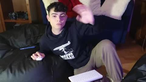 Snapshot of lukeboyce chatting on 01/06/26, 01:42 lukeboyce online show from 01/06/26, 01:42