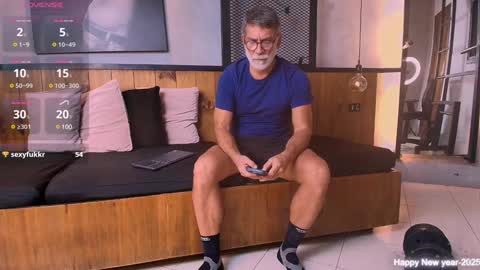 Luke Crews online show from 02/02/25, 07:04