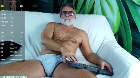 Snapshot of lukecrews chatting on 03/31/26, 07:03 Luke Crews online show from 03/31/26, 07:03