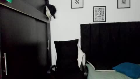 Snapshot of lukeglanton17 chatting on 02/20/25, 11:20 Luke online show from 02/20/25, 11:20