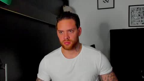 Snapshot of lukeglanton17 chatting on 02/28/25, 10:28 Luke online show from 02/28/25, 10:28