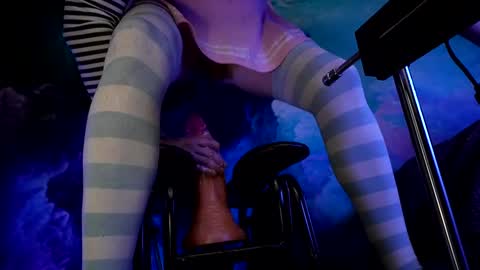 Snapshot of lukewilde chatting on 02/03/25, 10:25 lukewilde online show from 02/03/25, 10:25