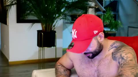 Lukhas f4f online show from 04/29/26, 05:00