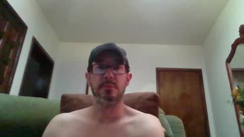 Snapshot of lukz88bigcock chatting on 05/03/26, 02:06 Luke online show from 05/03/26, 02:06