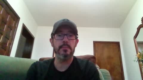 Snapshot of lukz88bigcock chatting on 06/20/26, 12:14 Luke online show from 06/20/26, 12:14