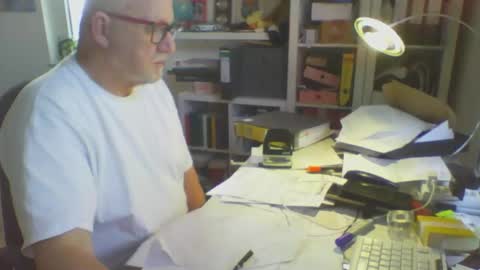 Snapshot of luley58 chatting on 02/10/26, 08:18 luley58 online show from 02/10/26, 08:18