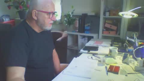 Snapshot of luley58 chatting on 05/05/26, 07:05 luley58 online show from 05/05/26, 07:05