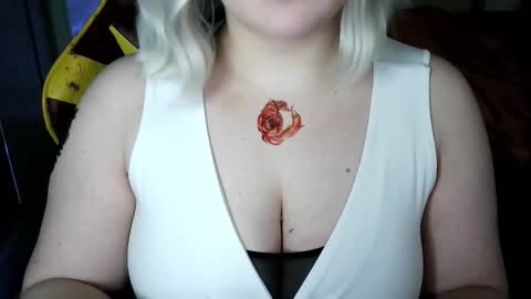 lulovia online show from 02/15/26, 09:55