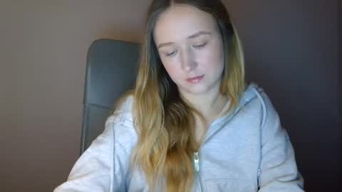 Snapshot of lulu_baby1 chatting on 01/14/26, 07:52 Lulu Baby18 online show from 01/14/26, 07:52