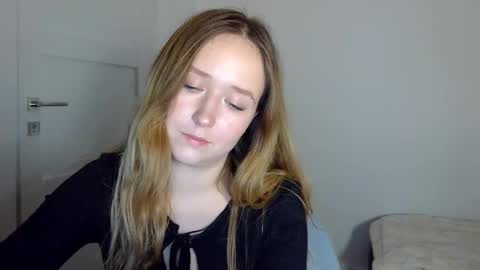 Snapshot of lulu_baby1 chatting on 02/14/26, 08:49 Lulu Baby18 online show from 02/14/26, 08:49