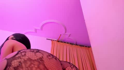 BRENDA TATIANA online show from 12/19/24, 01:07