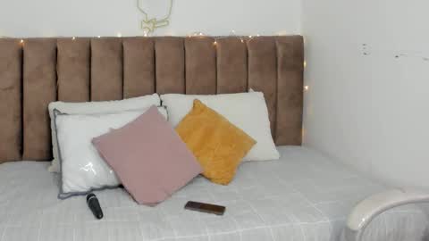 Snapshot of lulu_girl23 chatting on 02/08/26, 02:59 Lulu online show from 02/08/26, 02:59