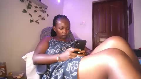 lulu_sparks1 online show from 12/03/25, 10:13