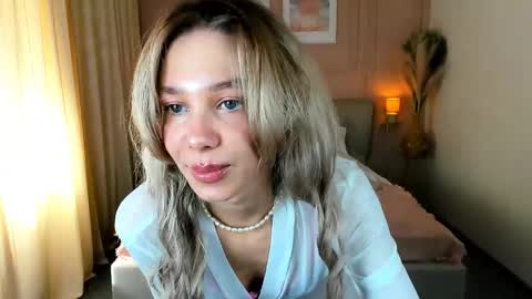 Snapshot of lulualise chatting on 05/05/26, 01:52 Alise online show from 05/05/26, 01:52