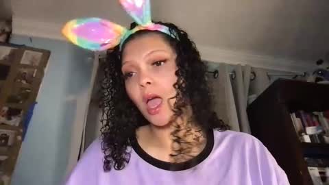 LuLu Valenttine Hot Sexy HawaiianCape Verde online show from 04/07/26, 06:47