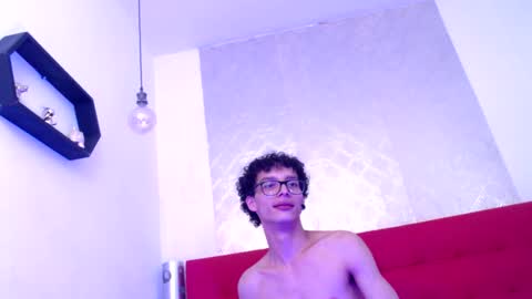 Snapshot of lumberjack_20 chatting on 12/12/24, 07:41 Vanity ErosX online show from 12/12/24, 07:41