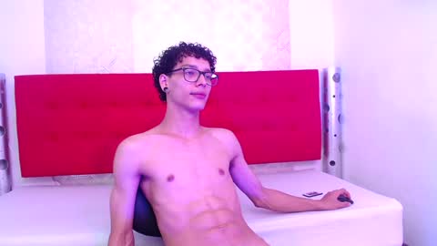 Snapshot of lumberjack_20 chatting on 12/22/24, 10:25 Vanity ErosX online show from 12/22/24, 10:25