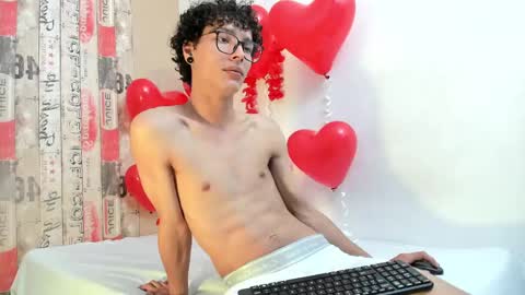 Snapshot of lumberjack_20 chatting on 02/15/25, 05:09 Vanity ErosX online show from 02/15/25, 05:09