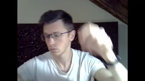 Andrew independent model 2000-0000 CET daily online show from 02/19/26, 08:16