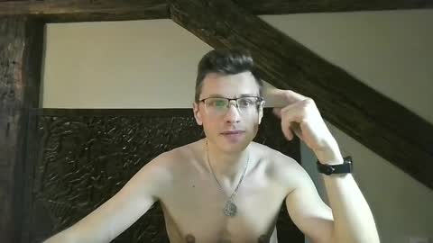 Andrew independent model 2000-0000 CET daily online show from 05/31/26, 07:59