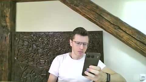 Andrew independent model 2000-0000 CET daily online show from 06/10/26, 08:24
