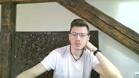 Andrew independent model 2000-0000 CET daily online show from 06/15/26, 11:45