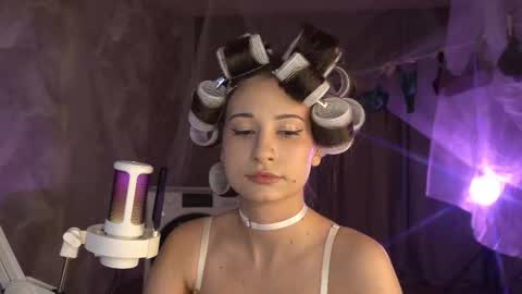 Amelia online show from 10/25/25, 11:54