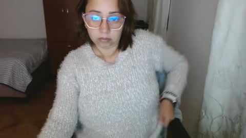 Snapshot of lumi_84 chatting on 02/14/25, 01:13 LUMI online show from 02/14/25, 01:13