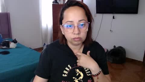 Snapshot of lumi_84 chatting on 03/04/25, 12:12 LUMI online show from 03/04/25, 12:12